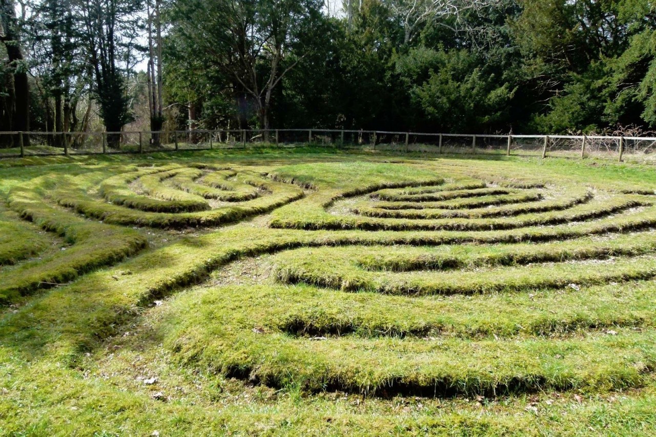 Breamore Mizmaze